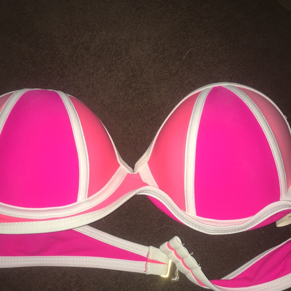 Strapless bikini top